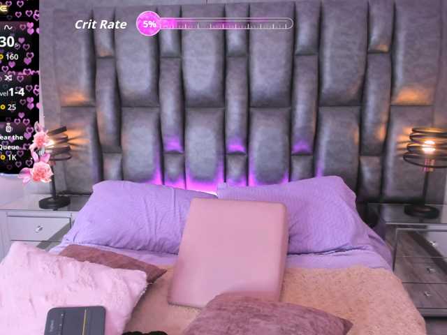 CloeBonet live cam on BongaCams