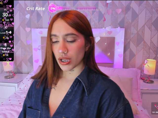 CloeBonet live cam on BongaCams