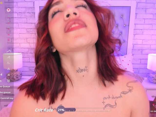 CloeBonet live cam on BongaCams