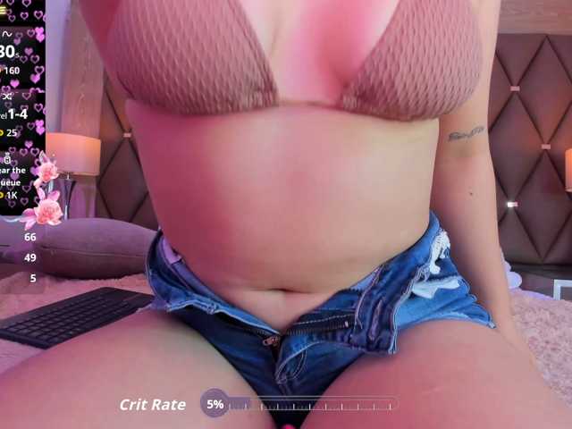 CloeBonet live cam on BongaCams