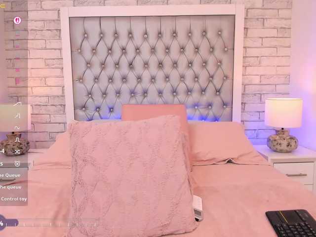 CloeBonet live cam on BongaCams