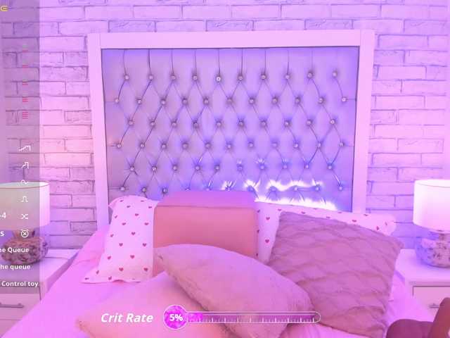 CloeBonet live cam on BongaCams