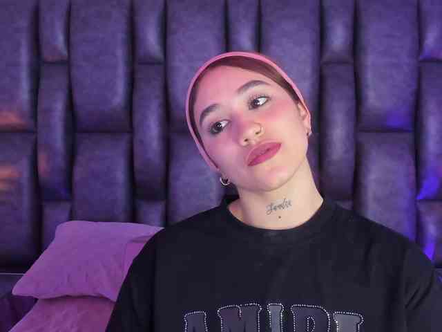 CloeBonet webcam