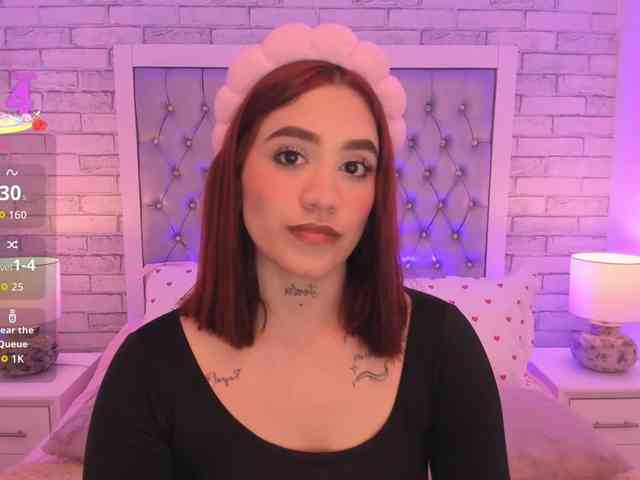 CloeBonet Live Webcam on BongaCams