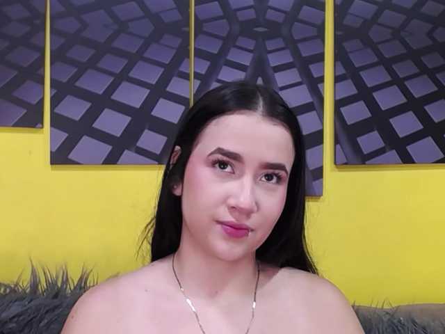 ChloeMiller live cam on BongaCams