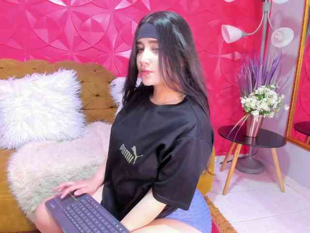 ChloeMiller webcam