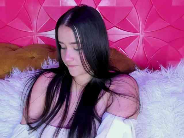 ChloeMiller webcam