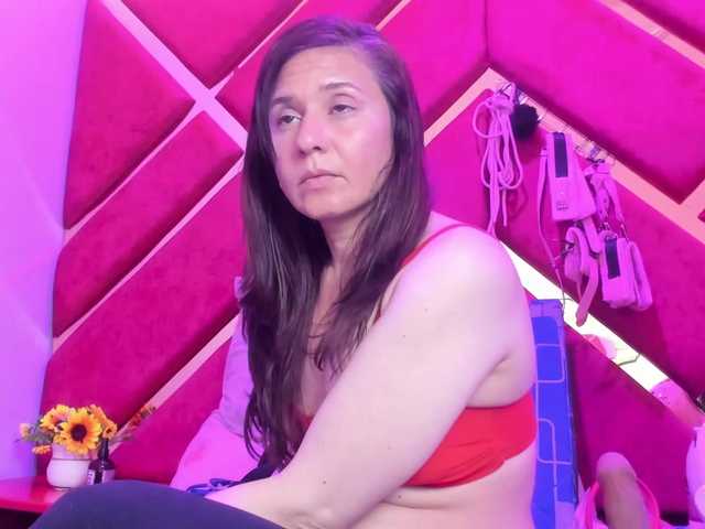 KylieBloom live cam