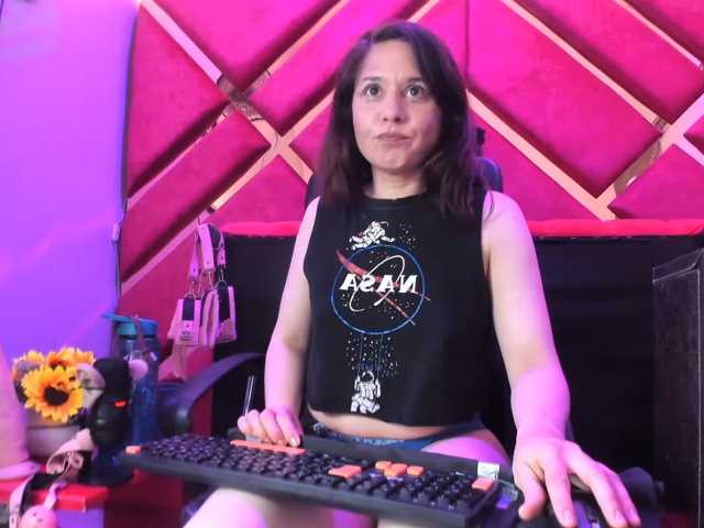 KylieBloom live cam on BongaCams