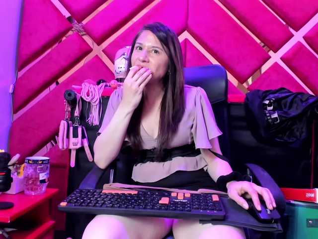KylieBloom live cam preview