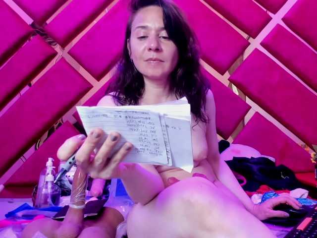 KylieBloom live cam on BongaCams