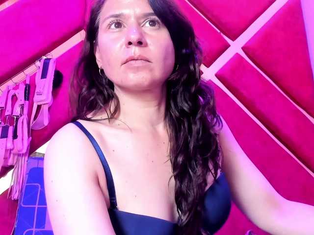 KylieBloom live cam on BongaCams