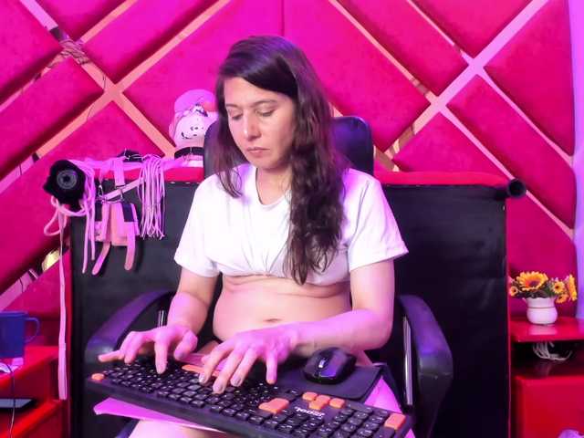 KylieBloom live cam preview