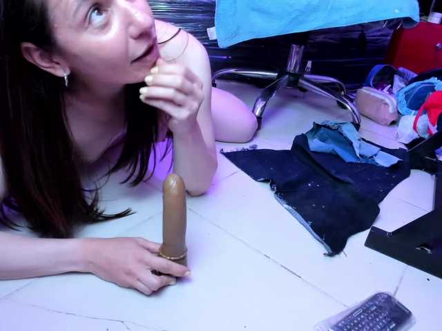 KylieBloom live cam on BongaCams