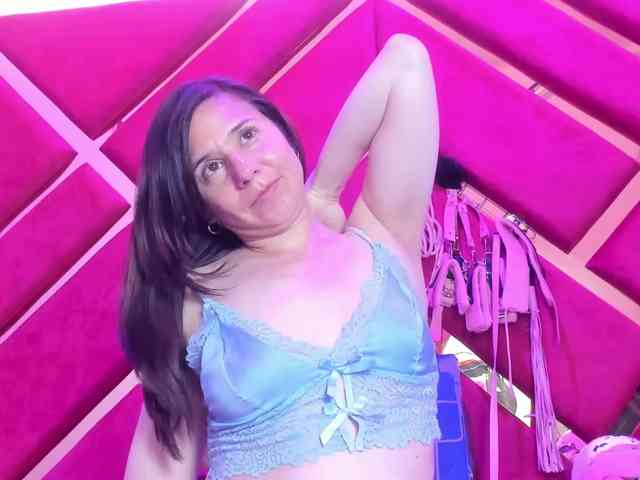 KylieBloom webcam