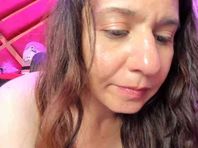 KylieBloom webcam