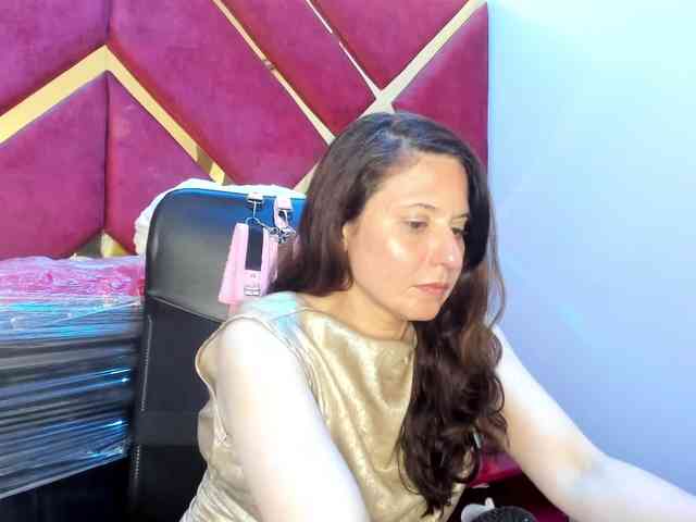 KylieBloom webcam