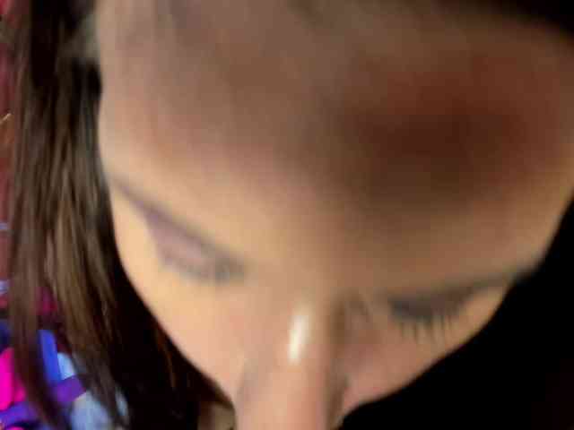 KylieBloom webcam