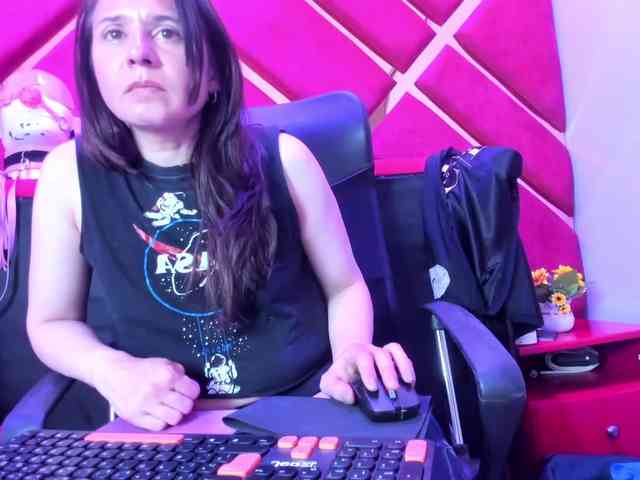 KylieBloom webcam