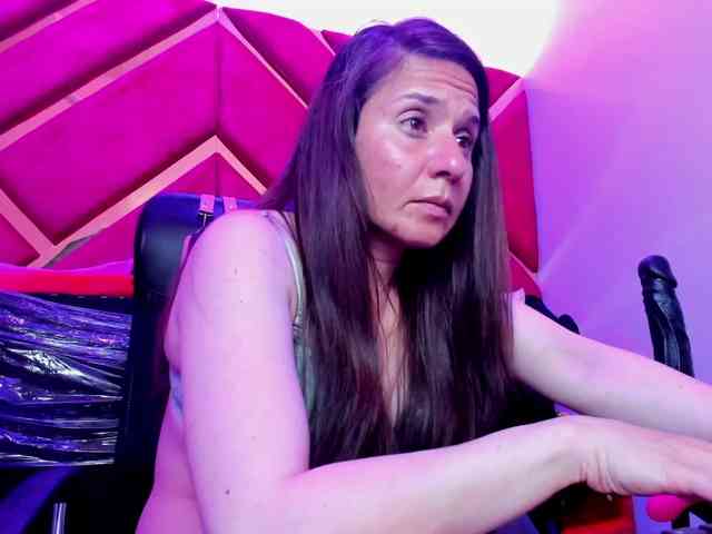 KylieBloom webcam