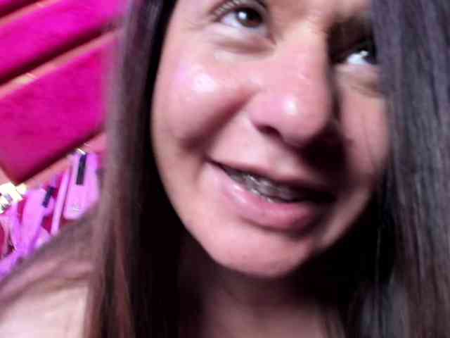 KylieBloom webcam