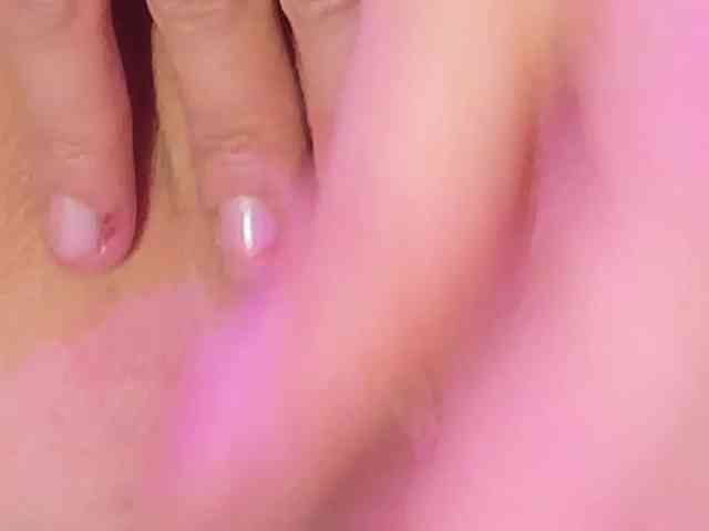 KylieBloom webcam