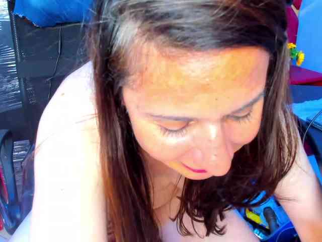 KylieBloom webcam