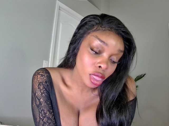 Ataliahh live cam on BongaCams
