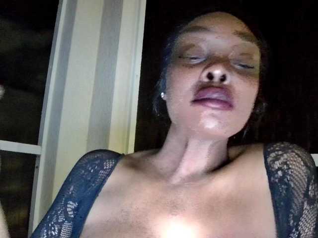 Ataliahh live cam on BongaCams