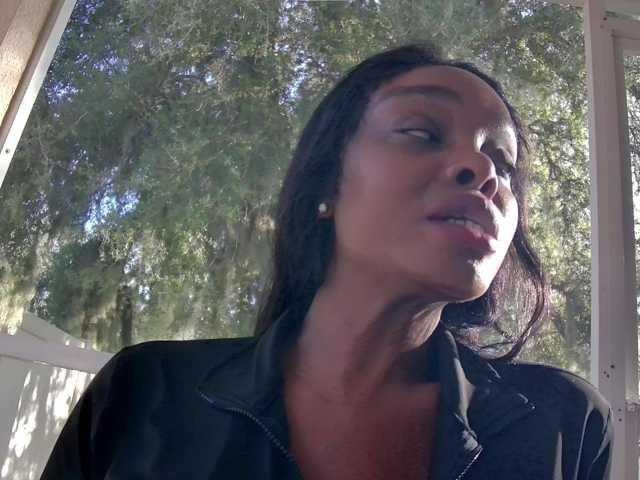 Ataliahh live cam preview