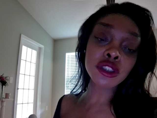 Ataliahh live webcam show