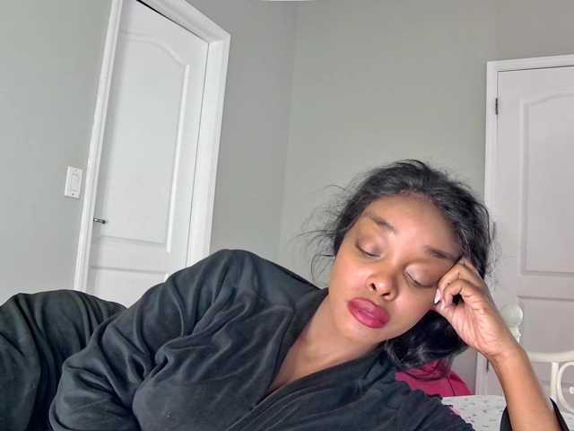 Ataliahh live cam preview