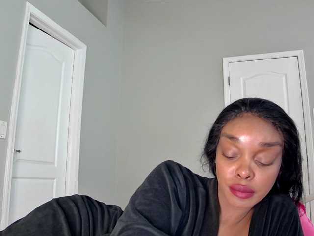 Ataliahh live cam preview