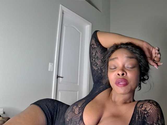 Ataliahh live cam preview