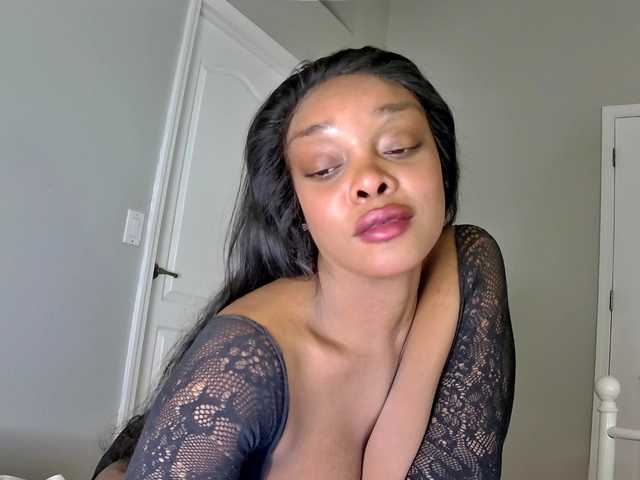 Ataliahh live webcam show