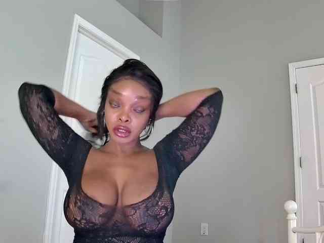 Ataliahh webcam