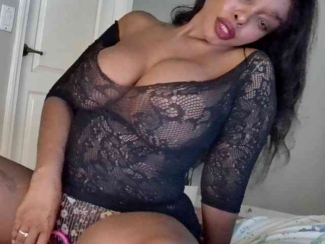Model: Ataliahh