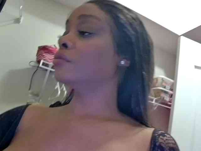 Ataliahh webcam