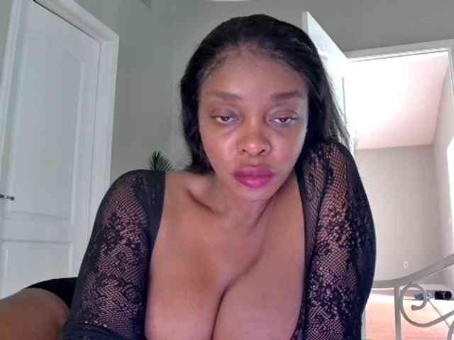 Ataliahh webcam