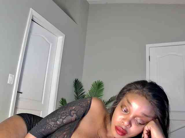 Ataliahh webcam