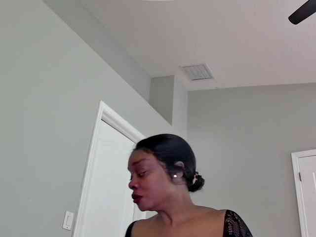 Ataliahh webcam