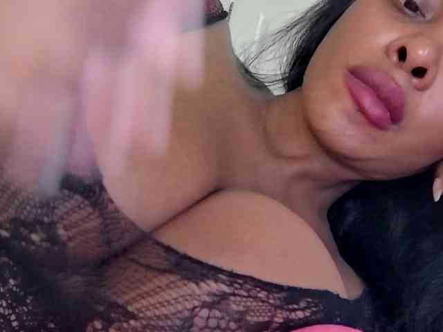 Ataliahh webcam