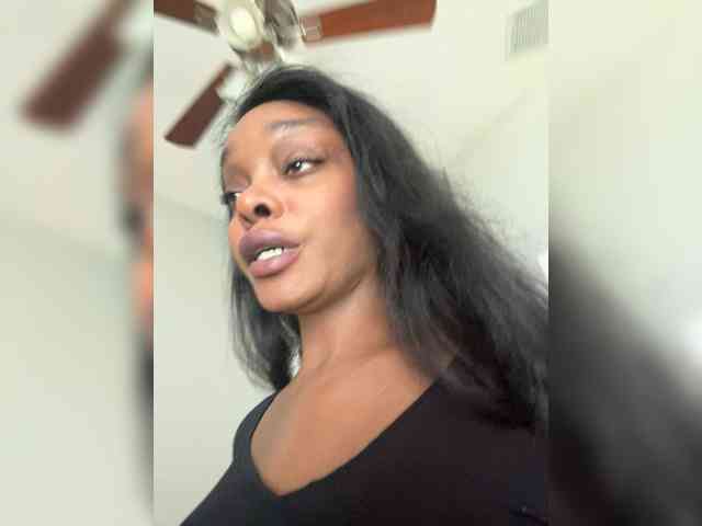 Ataliahh webcam