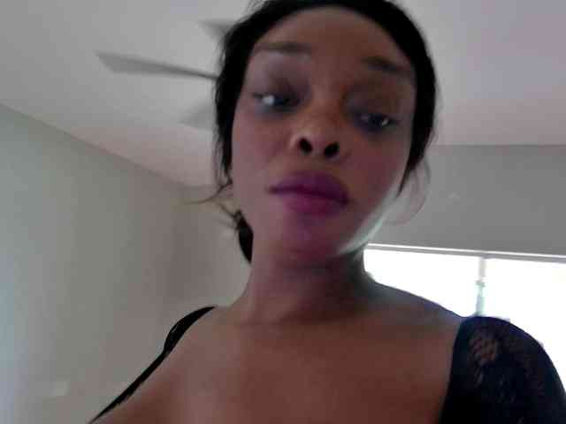 Ataliahh webcam
