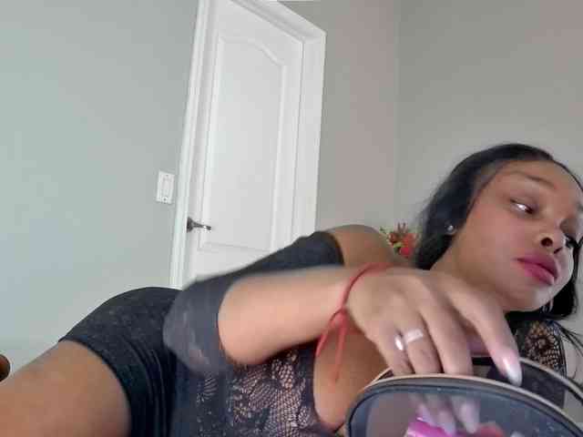 Ataliahh webcam