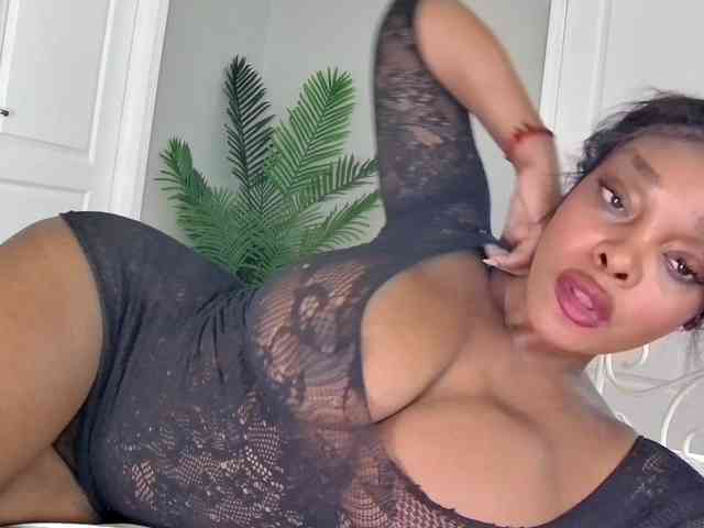 Ataliahh webcam