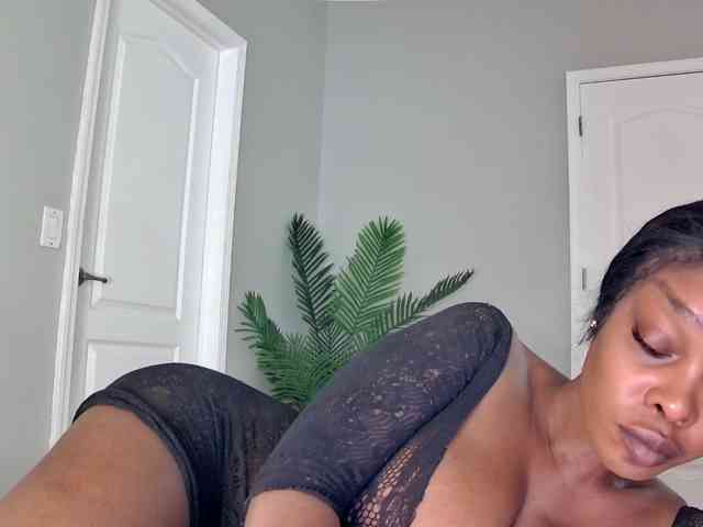 Ataliahh webcam