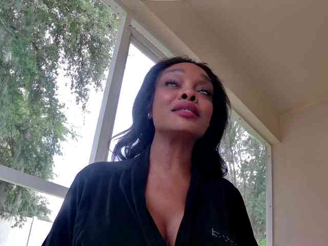 Ataliahh webcam