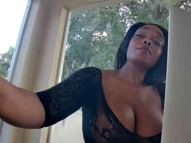Model: Ataliahh