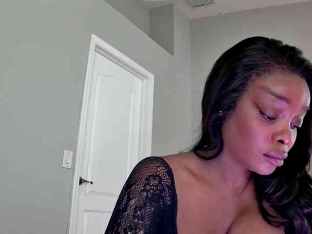 Ataliahh webcam